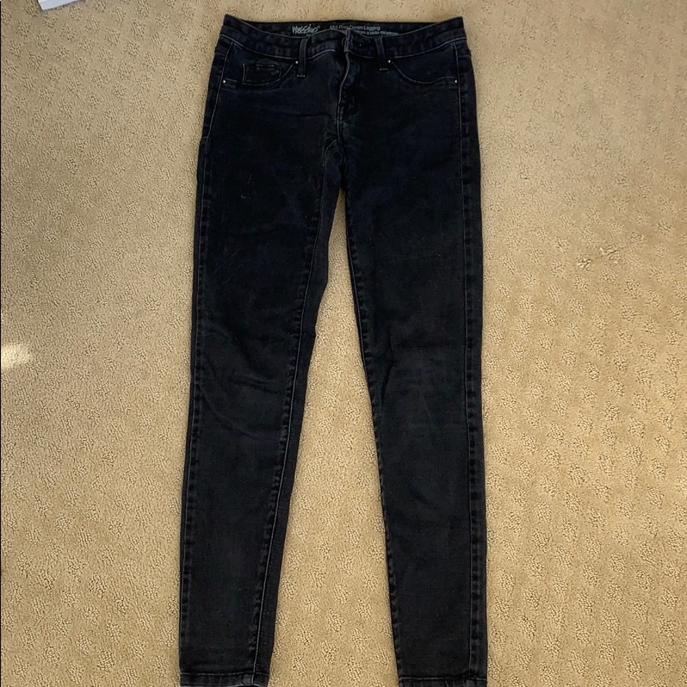 black skinny jeans